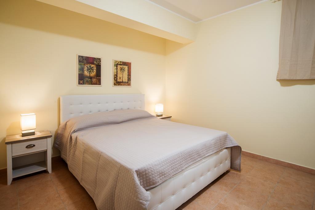 Milly House Letojanni Exterior foto
