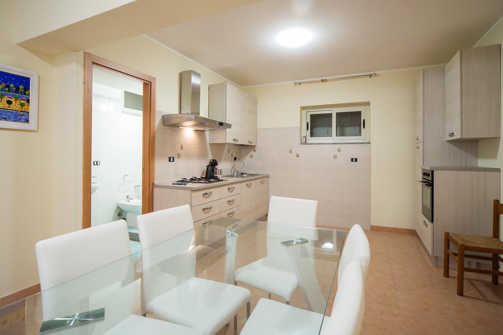 Milly House Letojanni Exterior foto
