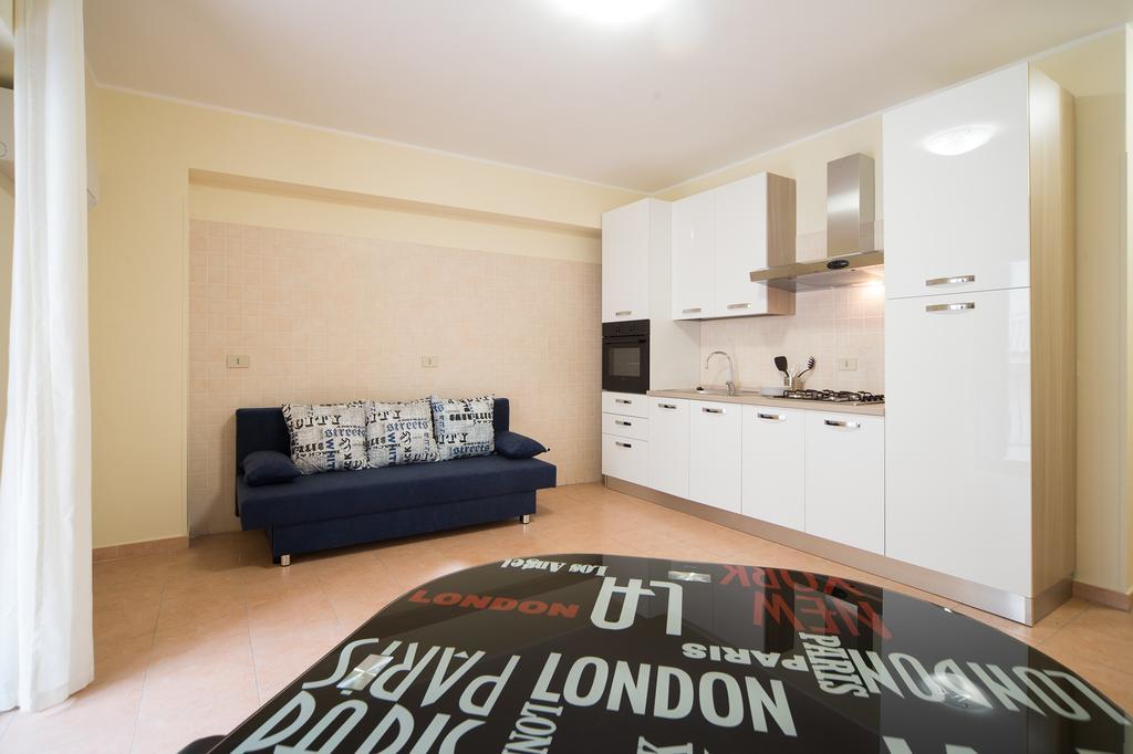 Milly House Letojanni Exterior foto
